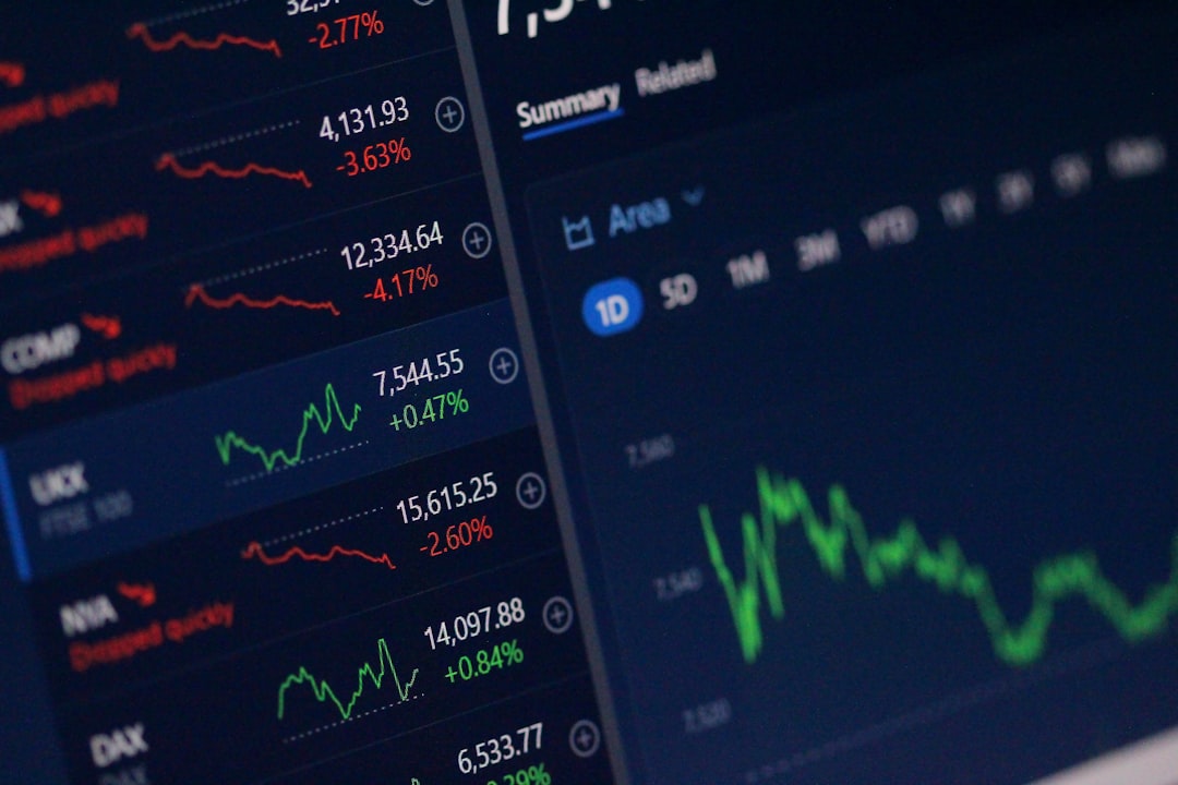 Potencial de Crecimiento del 50% para una Acción del IBEX 35 1 Pantalla con gráficos para analizar inversiones bursátiles